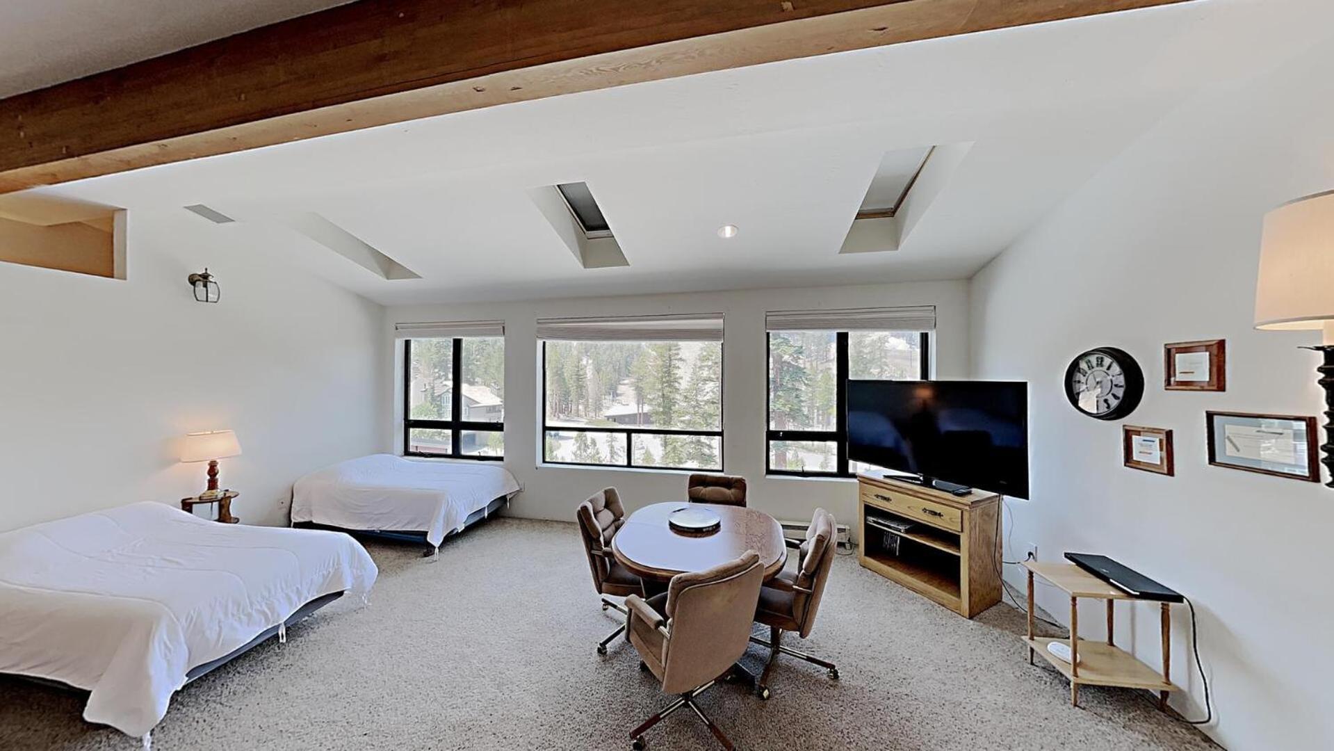 Slopeside 1849 Condos - Comfortable 3 Bedroom Condos With Full Kitchens 맘모스 레이크스 객실 사진