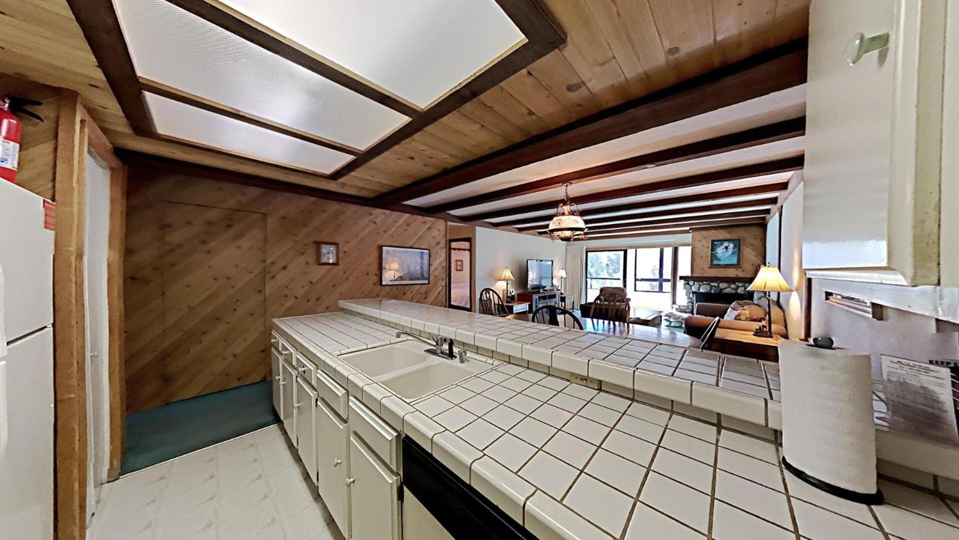 Slopeside 1849 Condos - Comfortable 3 Bedroom Condos With Full Kitchens 맘모스 레이크스 객실 사진